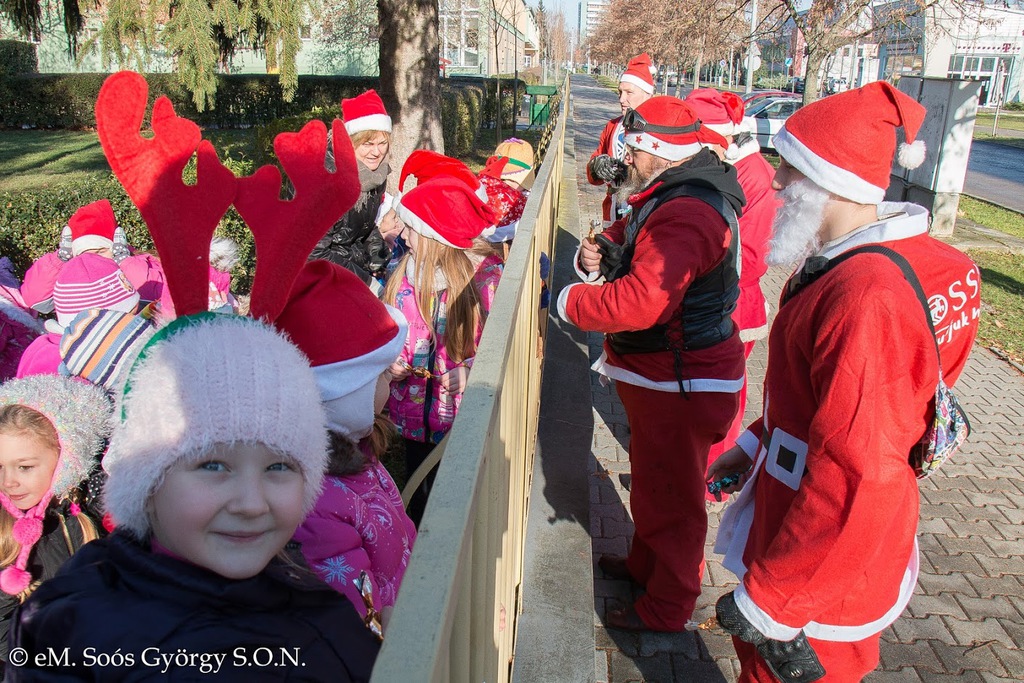 Motoros mikulások (10 / 2. kép)