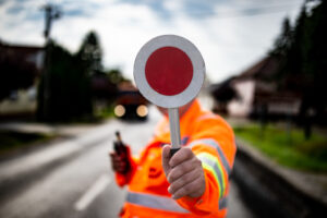 Felmarják a 68-as főutat Lábod belterületi szakaszán. Fotók: Röhrig Dániel