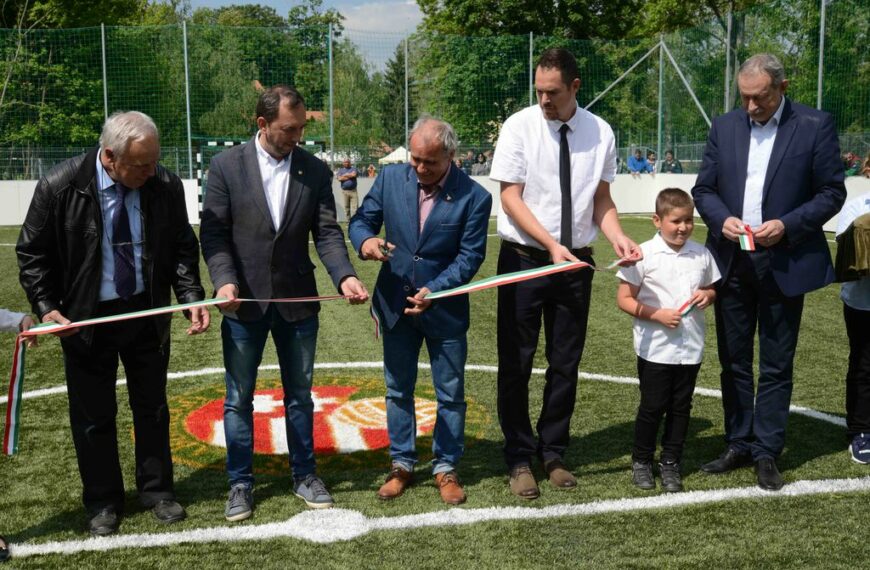 Felavatták és felszentelték az új pályát