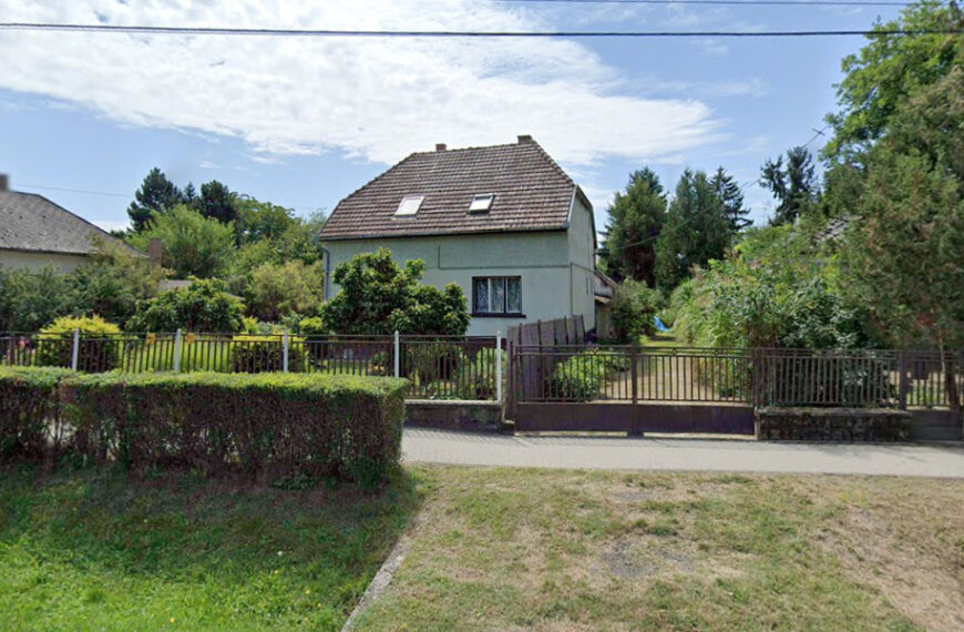 A bezárt zákányi épület. Forrás: Google Maps