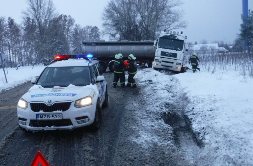 Fotók a darányi balesetről
