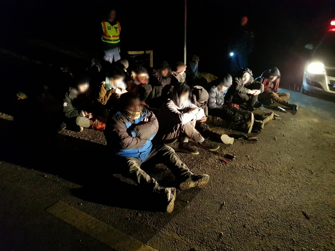 Illegális migránsokat tartóztattak fel Berzence térségében (2 / 2. kép)