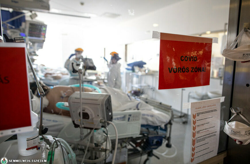 COVID ellátás az Aneszteziológiai és Intenzív Terápiás Klinikán 2021.03. Fotó: Kovács Attila - Semmelweis Egyetem
