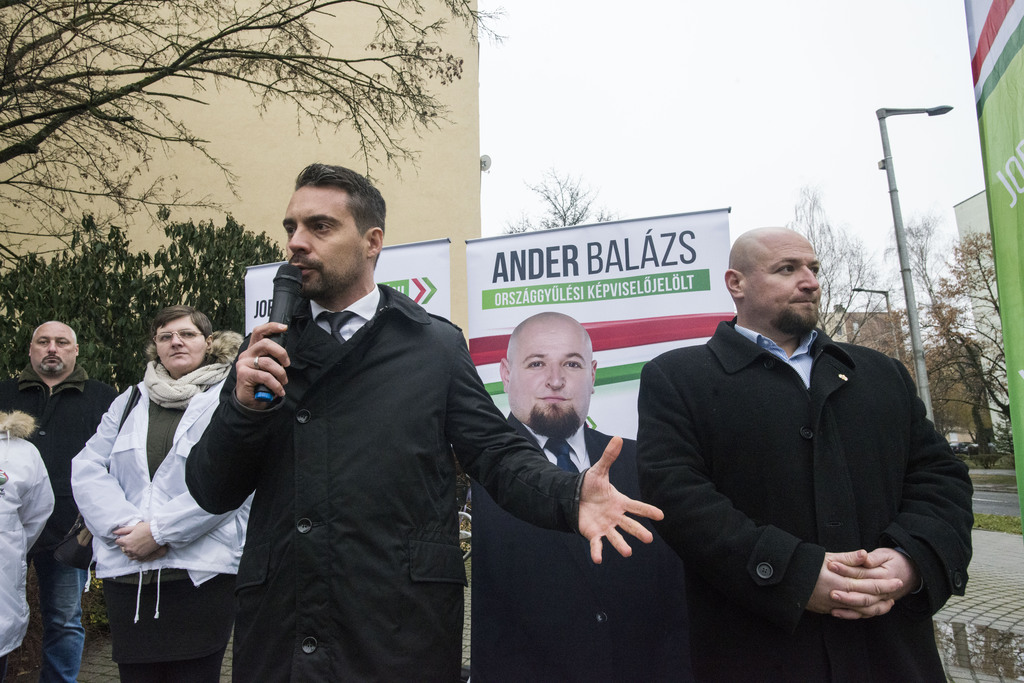 A Jobbik miniszterelnök-jelöltjének nagyatádi látogatása (16 / 1. kép)