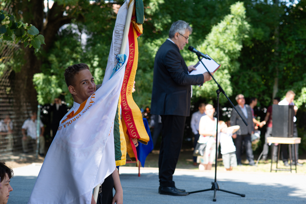 Ballagás az Árpád iskolában (18 / 15. kép)