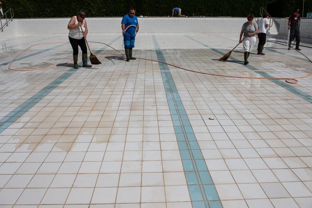Nagyban zajlik a felkészülés a nyitásra (24 / 20. kép)