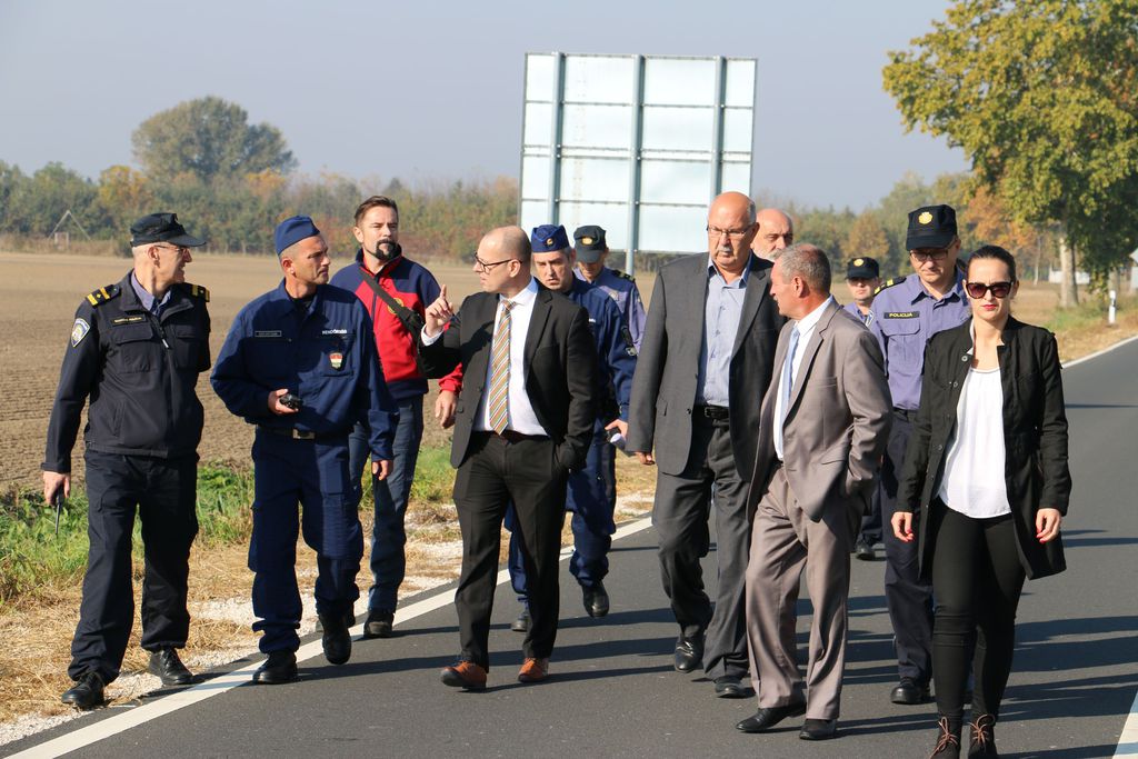 Az izgalmas gyakorlatban a közeli Lábod és Berzence települések is főszerepet kaptak - Fotó: Police.hu (11 / 3. kép)