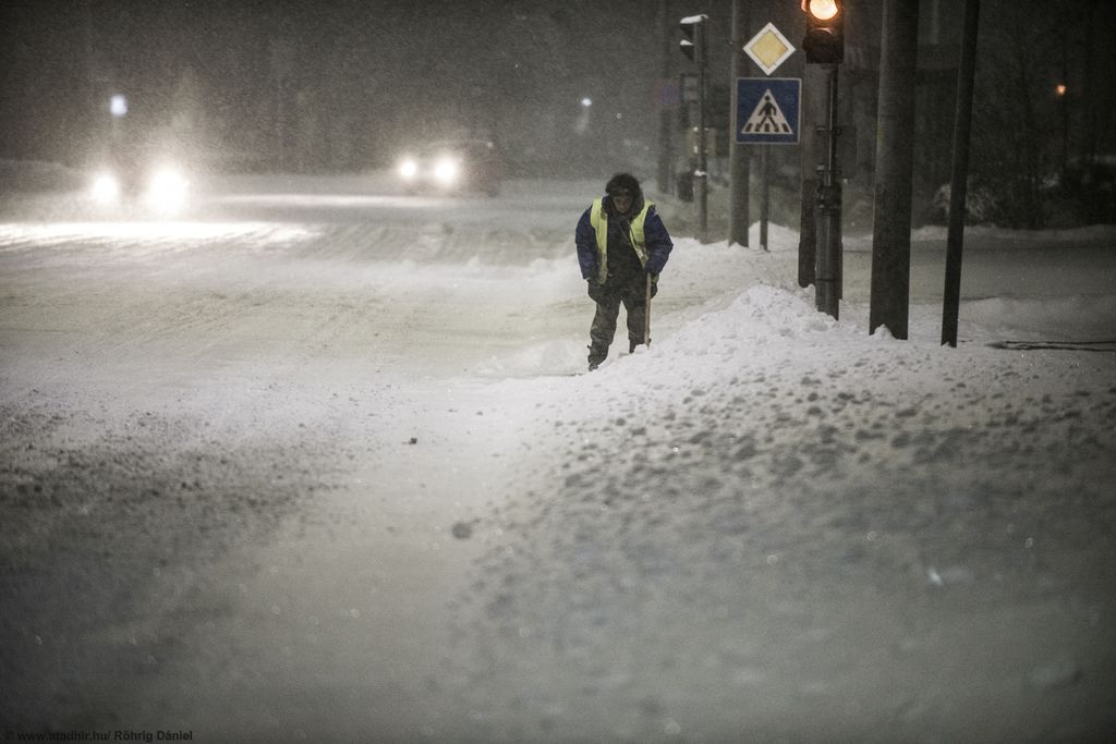 Havazni nem fog, de az erős szél hóátfúvásokat okozhat továbbra is (8 / 3. kép)