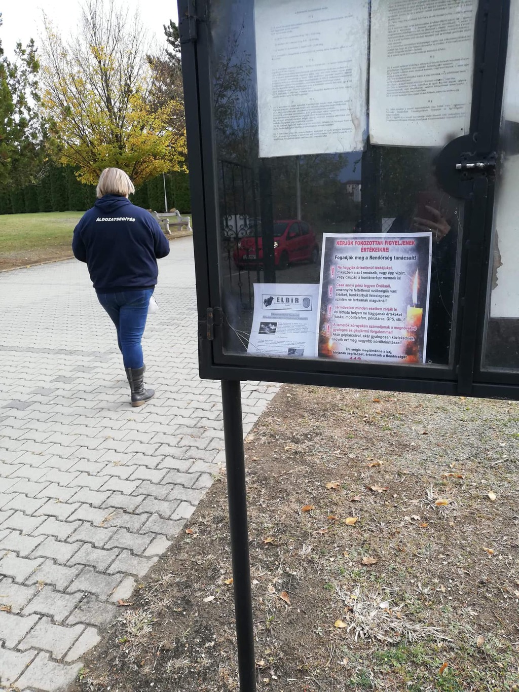 Rendőrség: óvatosan a kegyelet napjaiban! (5 / 3. kép)