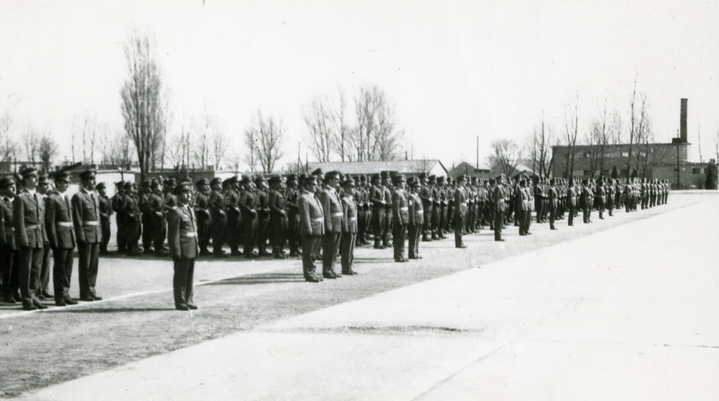 Néhány felvétel az előadás képei közül (10 / 3. kép)