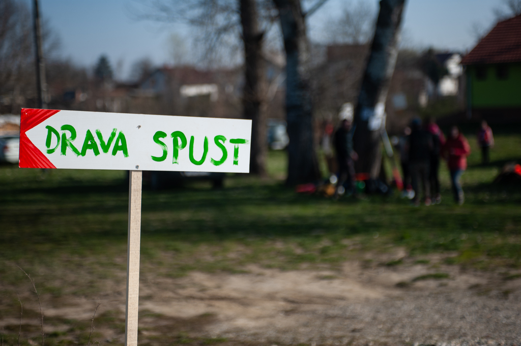 Tüntetők a Dráván (35 / 4. kép)