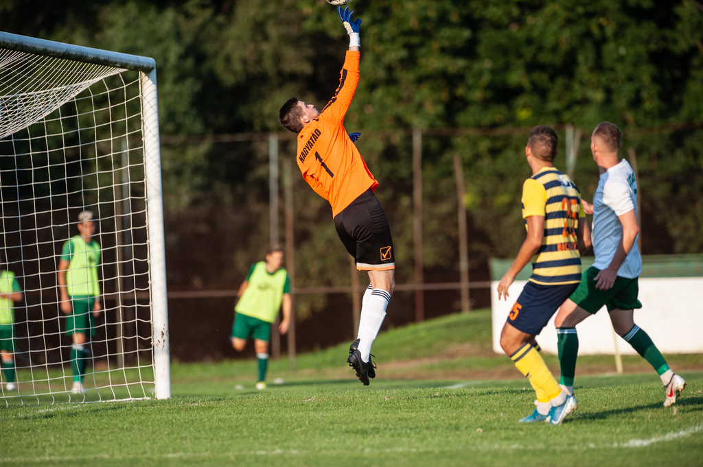 Nem volt könnyű dolguk a hazaiaknak (30 / 4. kép)