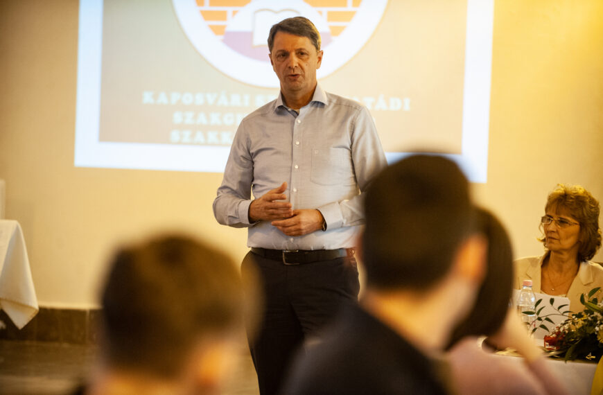 Vállalkozóként tudni kell kezelni a kudarcot - mondta Cseresnyés Péter