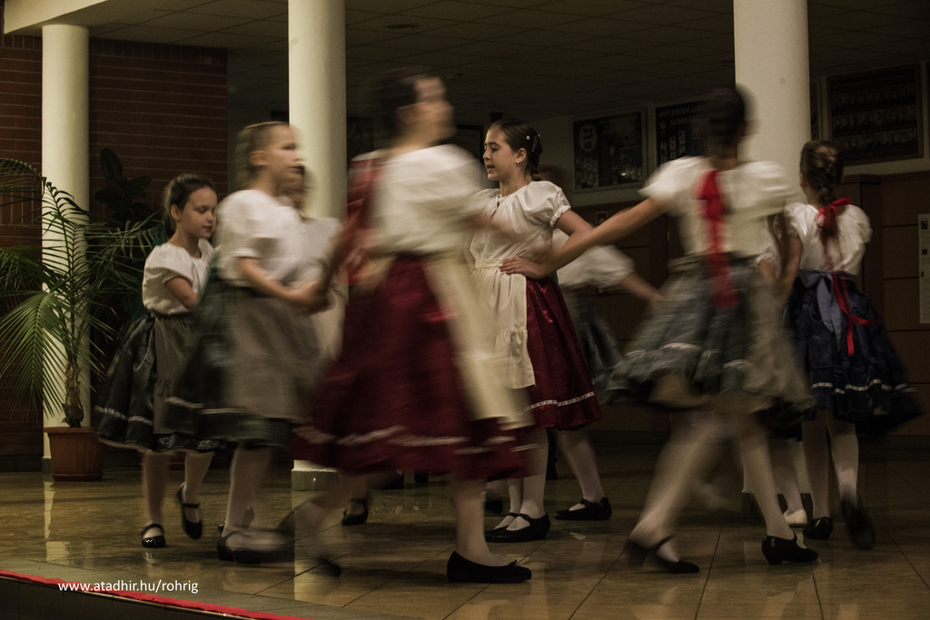 Kicsik és nagyok figyelték a műsort (4 / 4. kép)