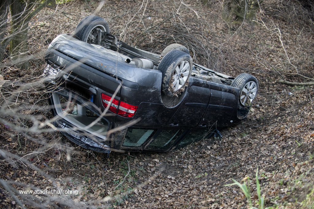 A Fiat nyári gumikkal közlekedett (11 / 4. kép)