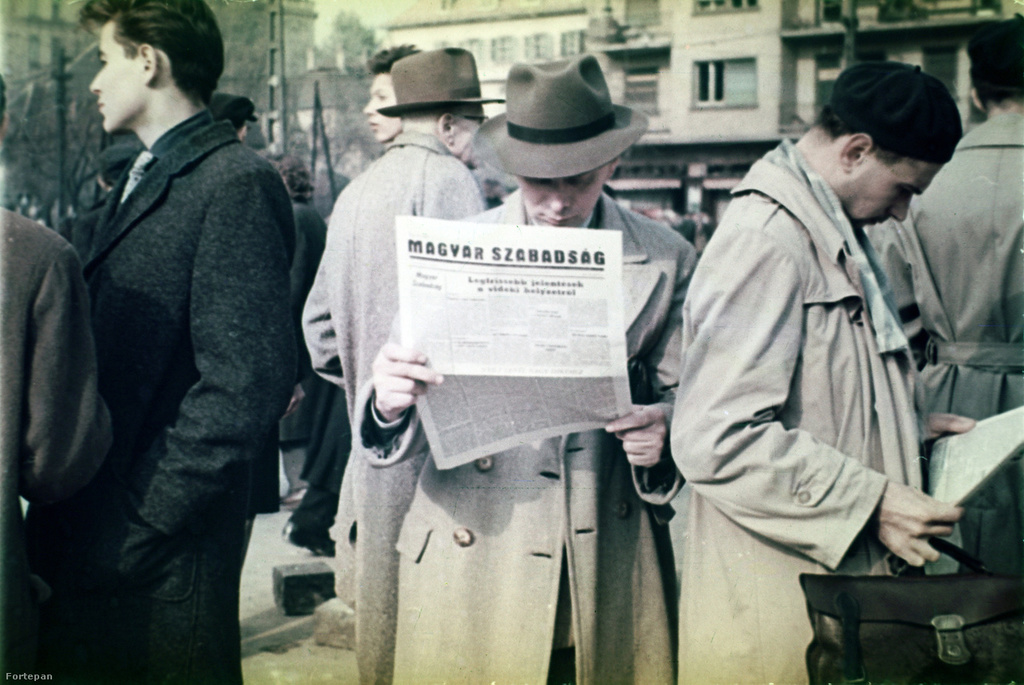  Magyar Szabadság ismeretlen helyszínen, az időpontot azonban kikövetkeztethetjük. Gimes Miklósék a Szabad Nép elárvult szerkesztőségében nyomtatták ki először október 30-án a függetlenségpárti lapot, mely összesen három számot élt meg.
