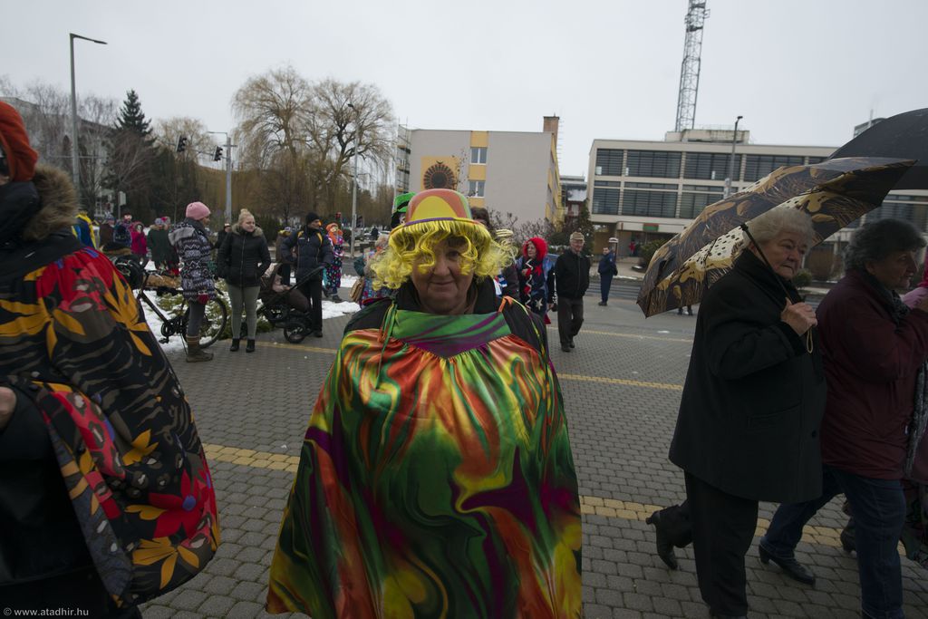 Elégették minden baj jelképét (85 / 5. kép)