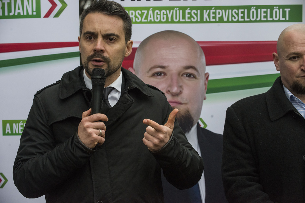 A Jobbik miniszterelnök-jelöltjének nagyatádi látogatása (16 / 7. kép)