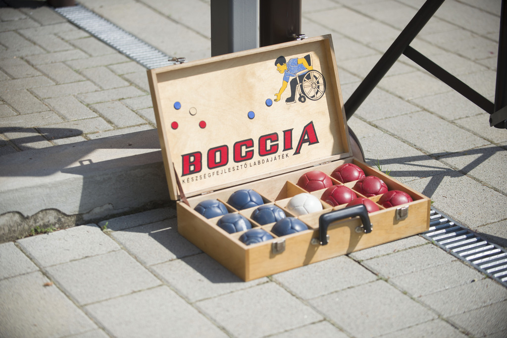 A boccia remek sportolási lehetőség a mozgáskorlátozottak és épek számára egyaránt