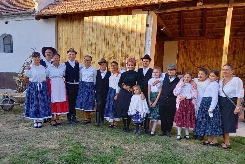 A SzíniTitánok színesítik Kisbajomot
