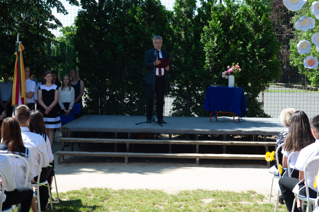 Ballagás az Árpád iskolában (18 / 8. kép)