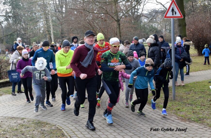 A legkisebbek szaloncukrot kaptak a részvételért