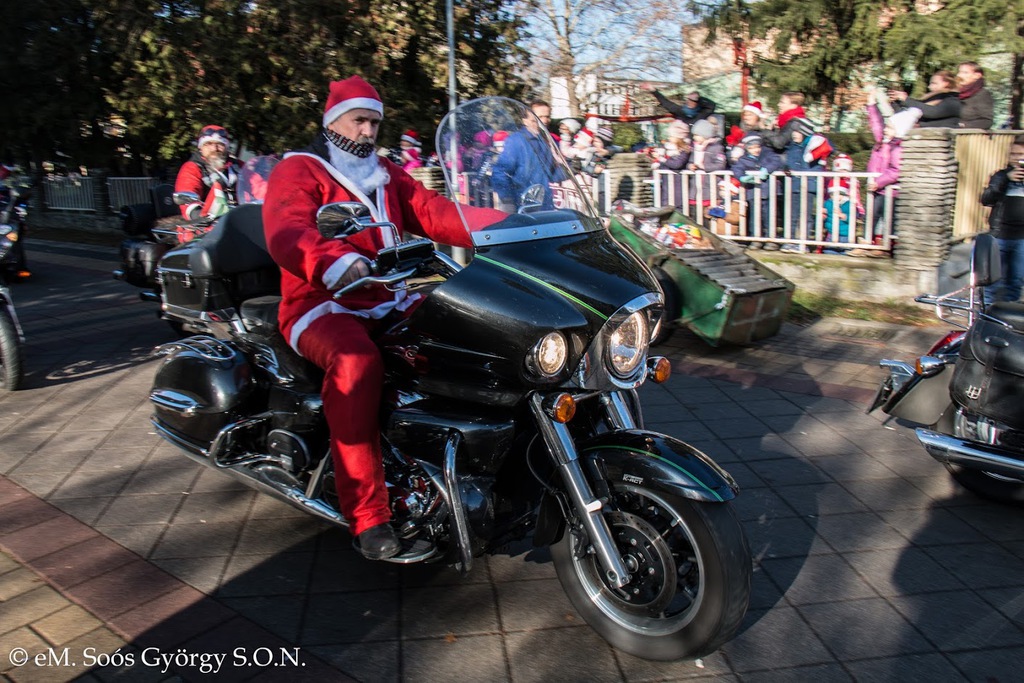 Motoros mikulások (10 / 8. kép)