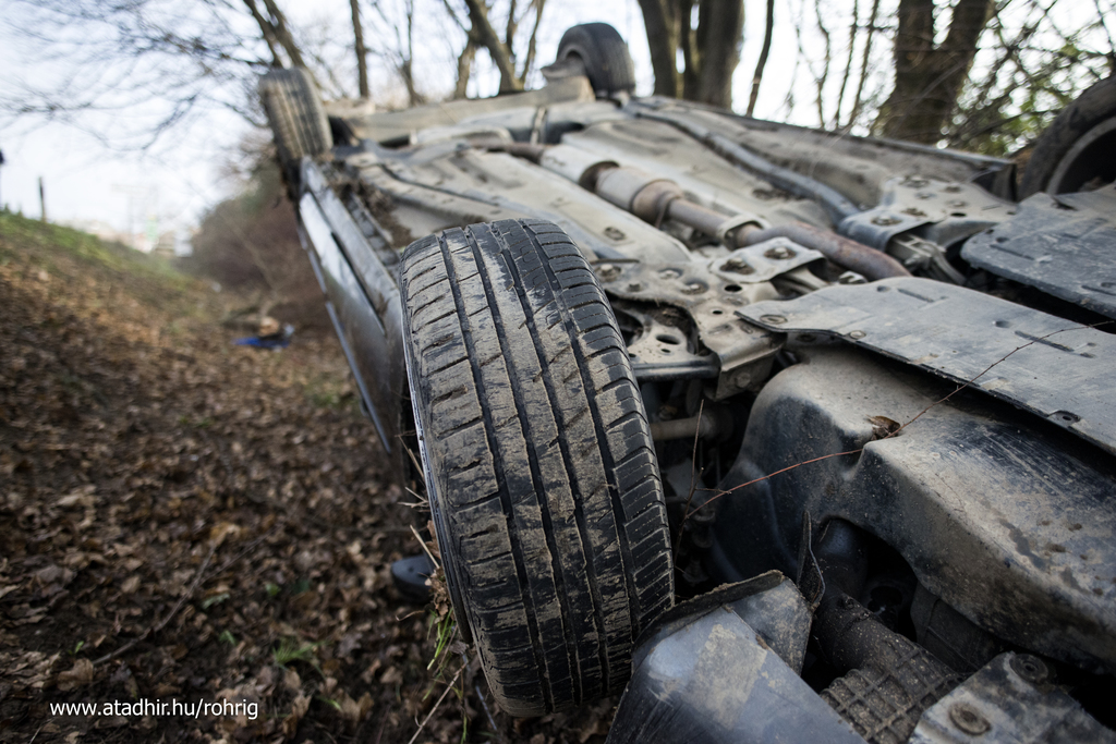 A Fiat nyári gumikkal közlekedett (11 / 6. kép)