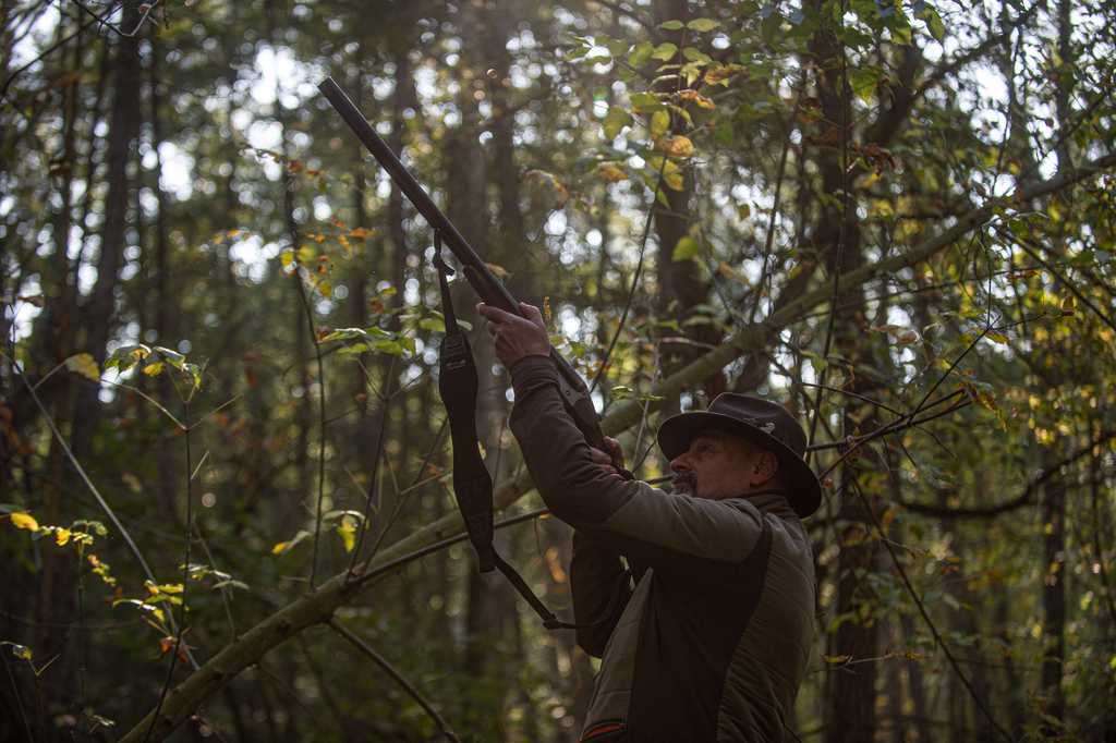 A puska elsütése egy valódi vadászat körülményeit utánozza