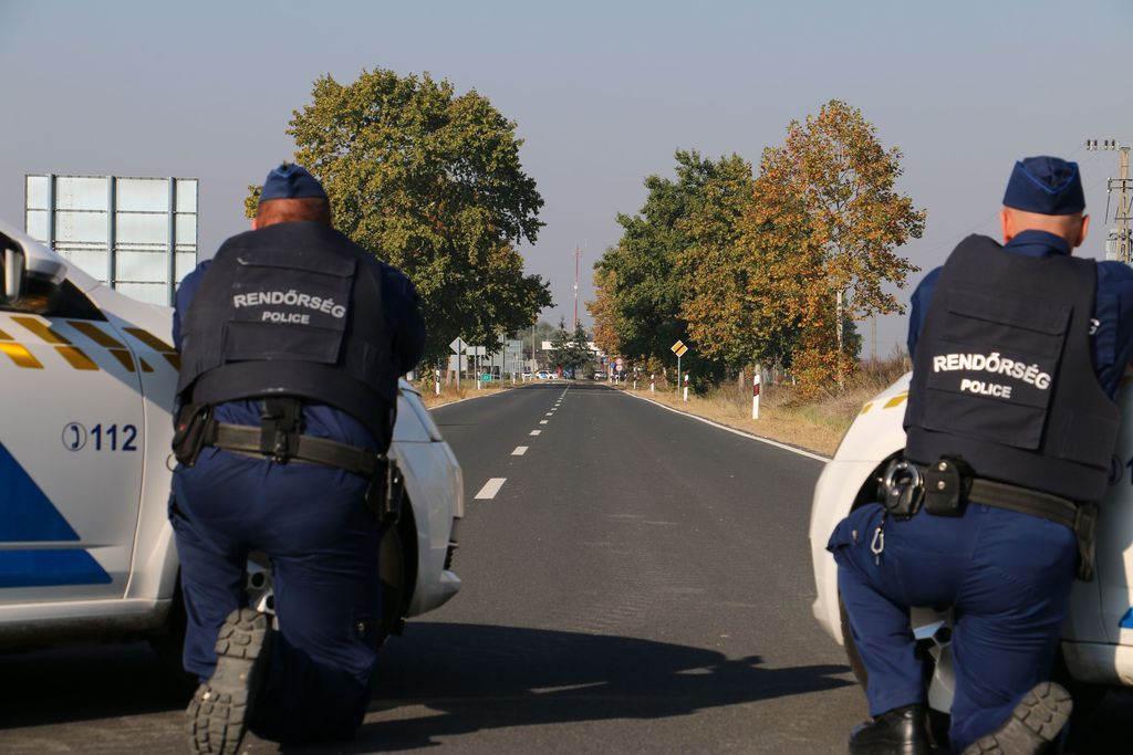 Az izgalmas gyakorlatban a közeli Lábod és Berzence települések is főszerepet kaptak - Fotó: Police.hu (11 / 9. kép)